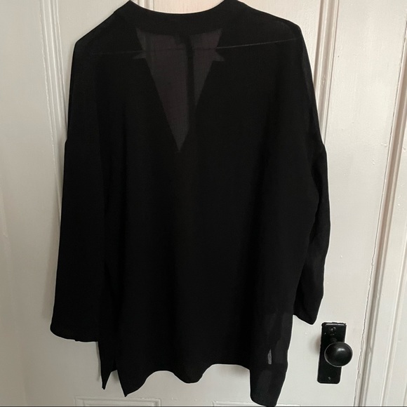 14th & Union black v neck blouse size large - Picture 6 of 6
